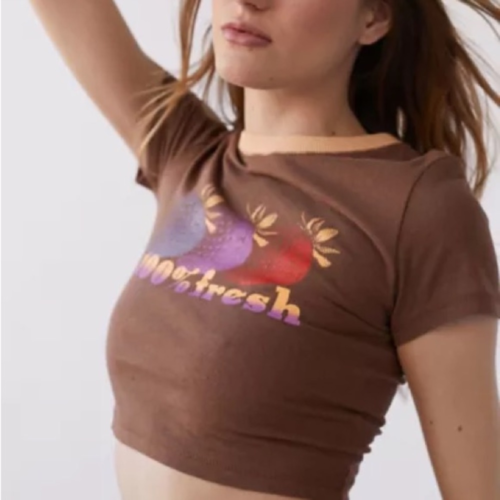 Urban outfitters cropped tee